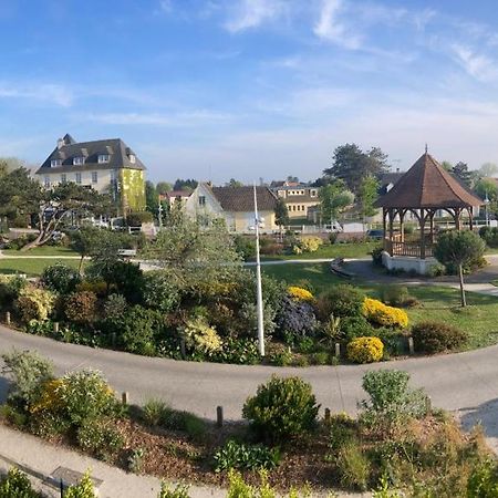 Les Alises Merville-Franceville-Plage Exterior foto