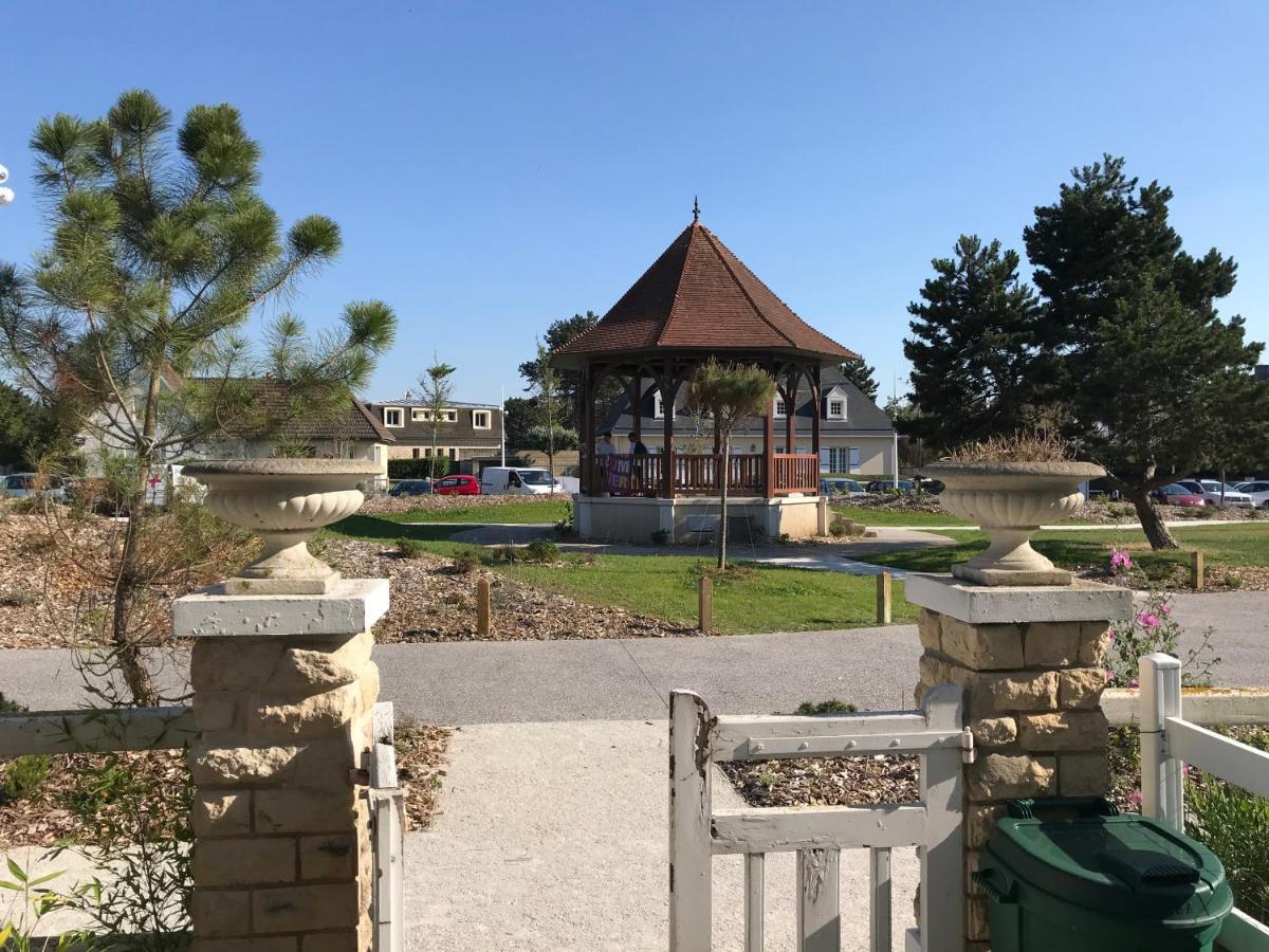 Les Alises Merville-Franceville-Plage Exterior foto